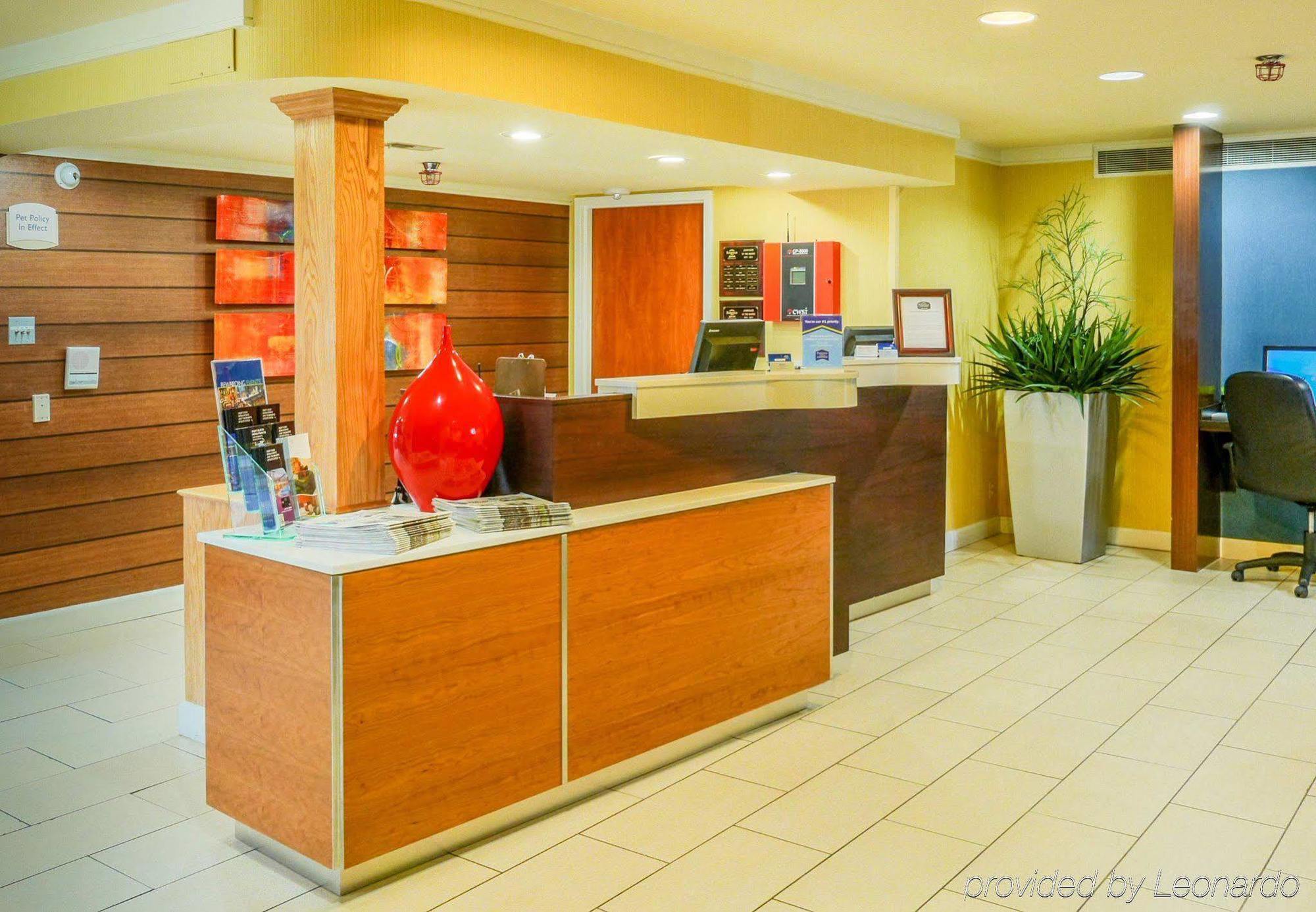Quality Inn Fayetteville Near Fort Bragg Екстериор снимка
