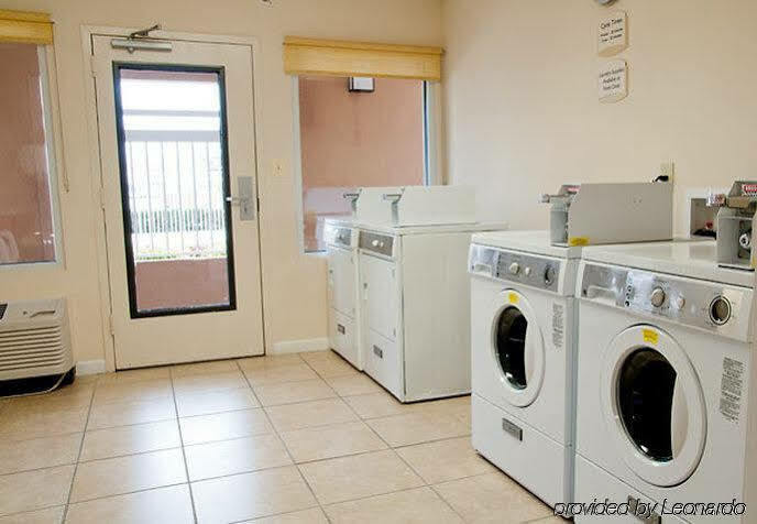 Quality Inn Fayetteville Near Fort Bragg Екстериор снимка